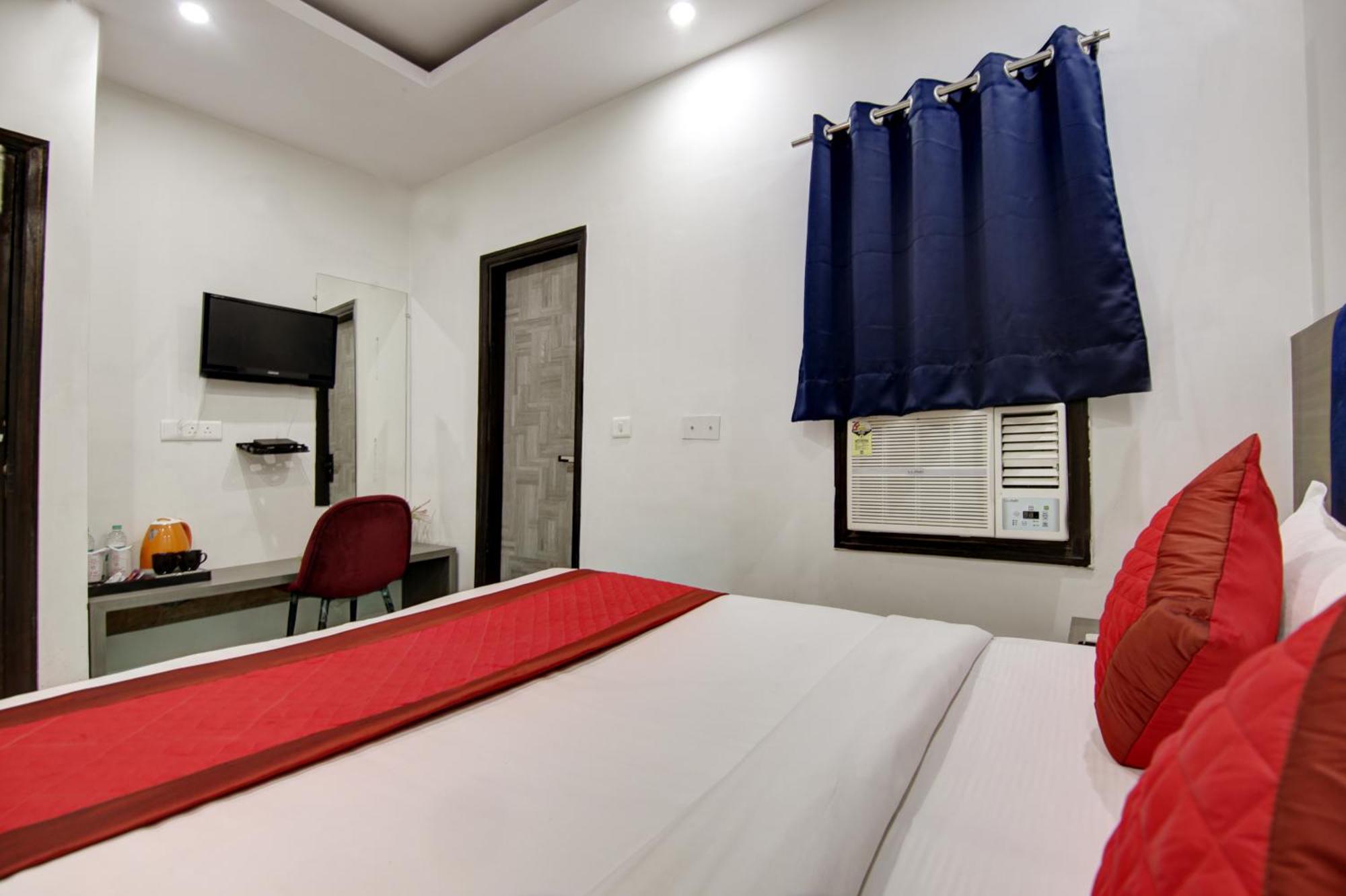 Hotel S B Inn - Near New Delhi Railway Station Paharganj Eksteriør billede